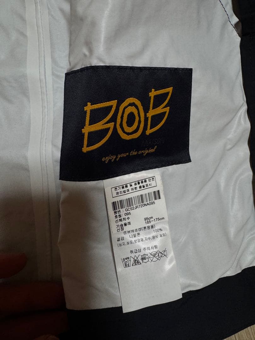 BOB フード付きジャケット 黒 be only brave