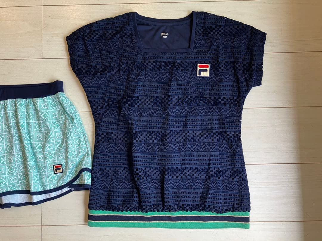 バラ売り可＊FILAフィラ＊紺のカットワークレーストップスとショートパンツセット