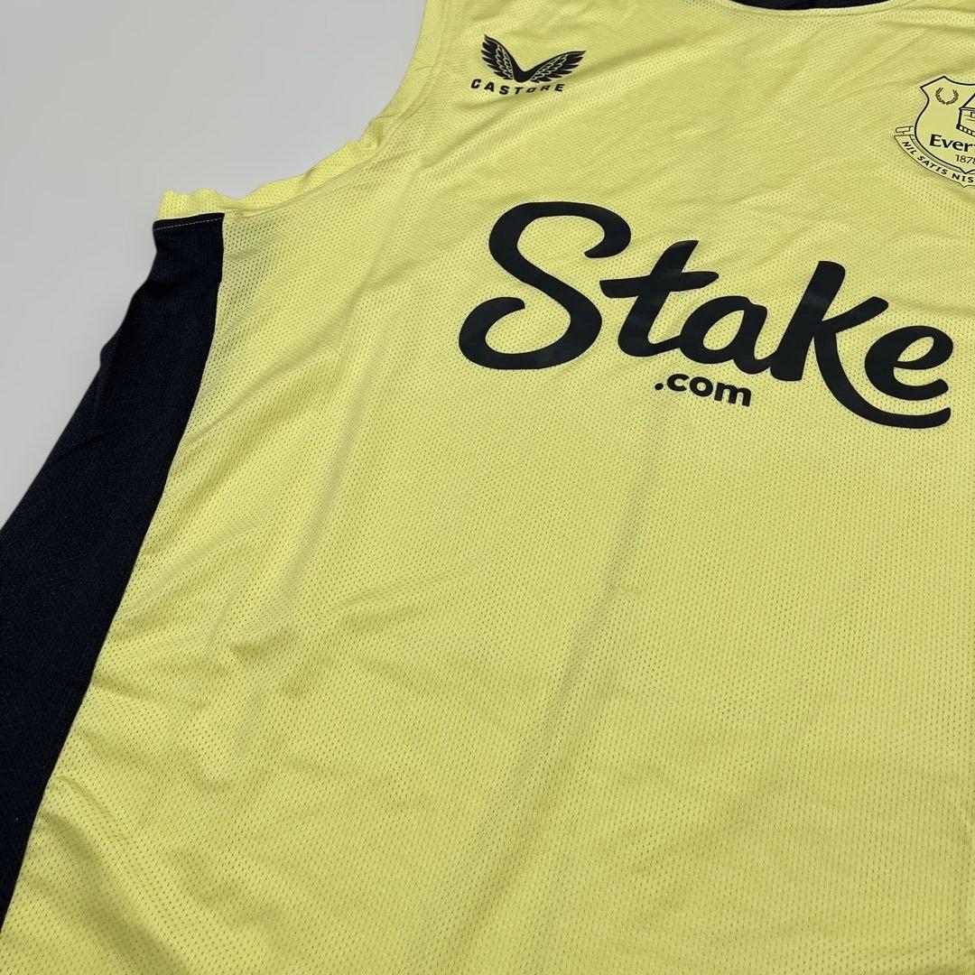 CASTORE エバートン ノースリーブ Mサイズ トレーニングウェア