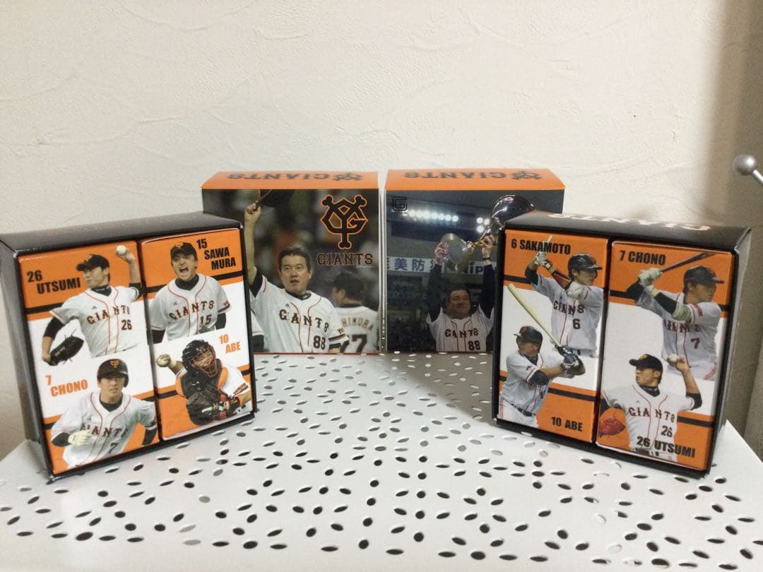 東京ジャイアンツ 記念グッズ【新品未使用】ゴルフボール28個とクリップマーカー