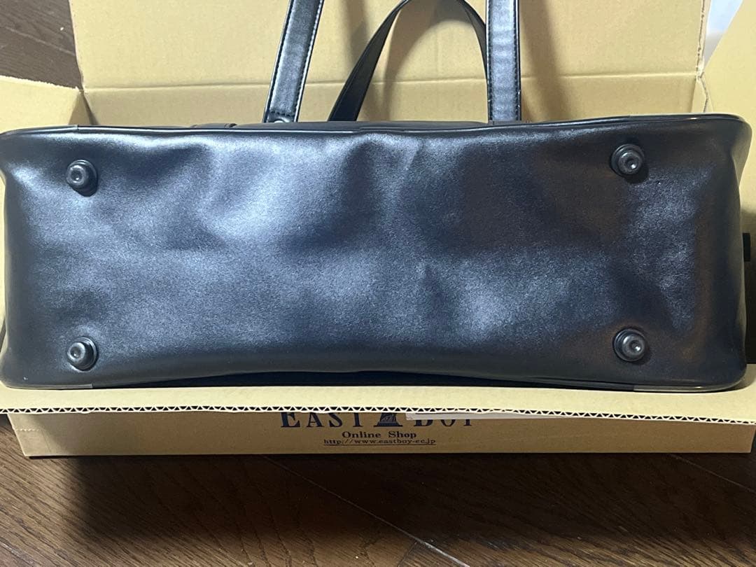 【レア】EASTBOY スクールバッグ　黒　赤刺繍 　角スレ無し♪美品