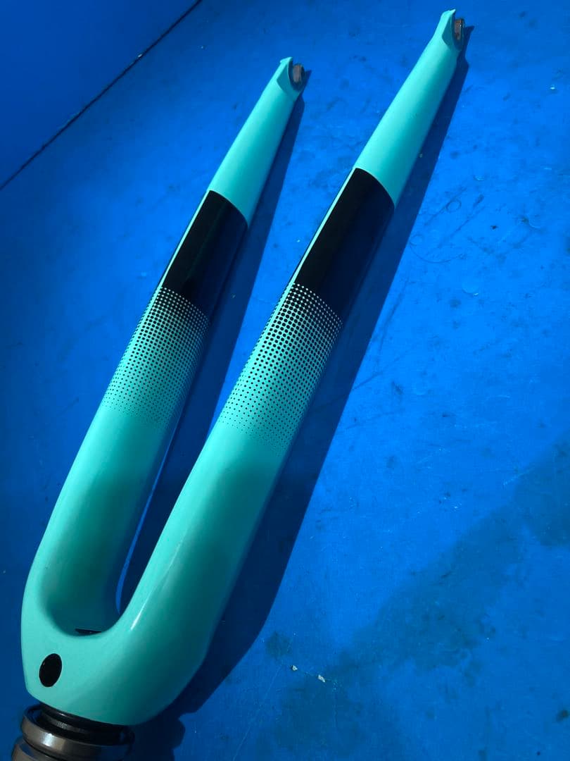 ★ビアンキ VIA NIRONE 7 カーボンフロントフォーク ヘッドパーツ付