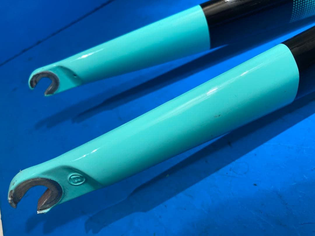 ★ビアンキ VIA NIRONE 7 カーボンフロントフォーク ヘッドパーツ付