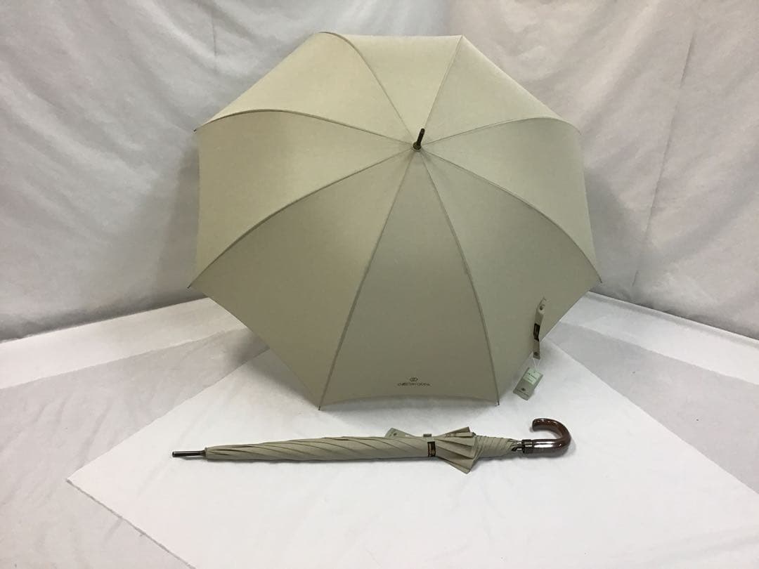 チロルの掲載品　オラーニ①クリント①ヴィンセント②