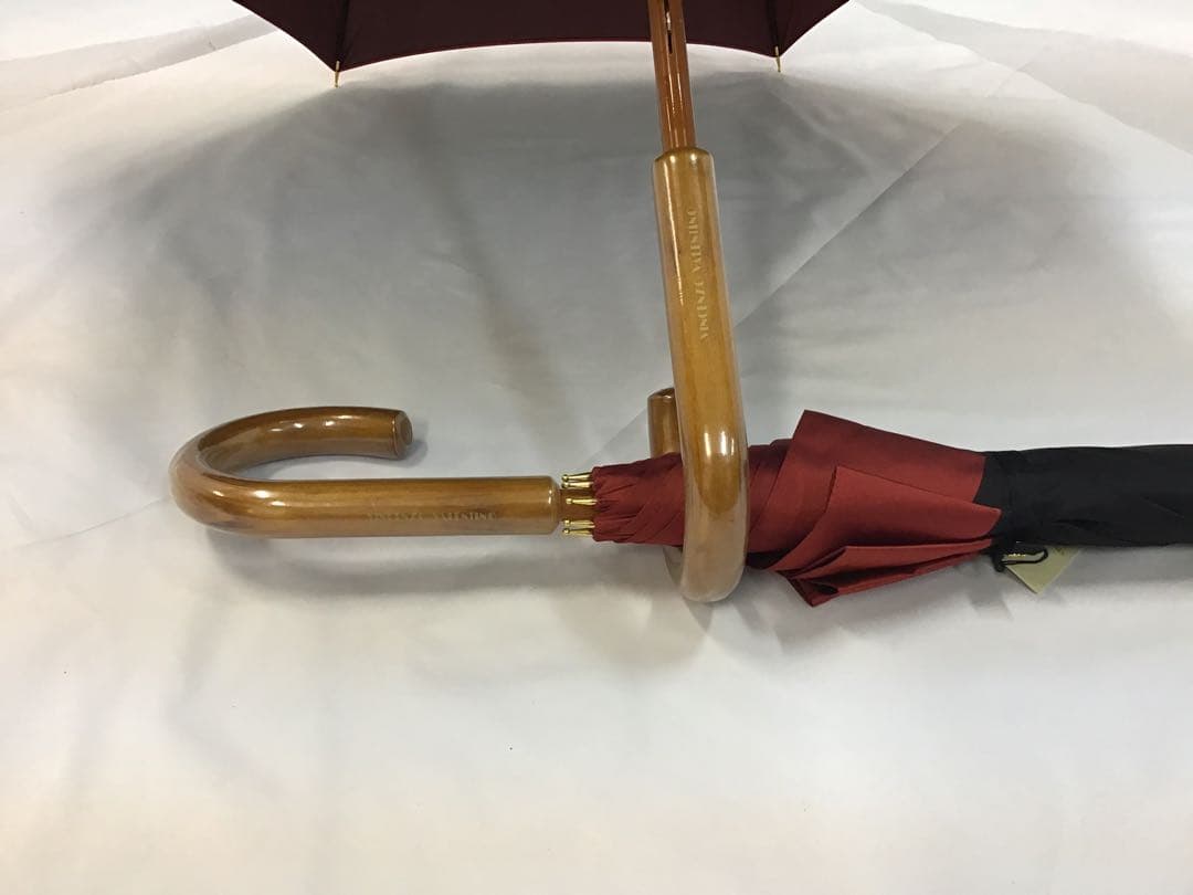 チロルの掲載品　オラーニ①クリント①ヴィンセント②