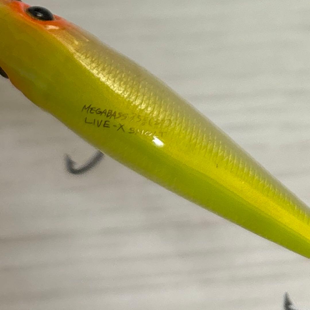 ⚫︎MEGABASS 35g （SP） LIVE×SMOLT ルアー/釣り