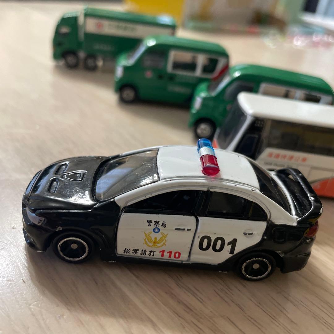 ピクルス3世様用 台湾限定トミカ 郵便車 高速バス パトカー タクシー