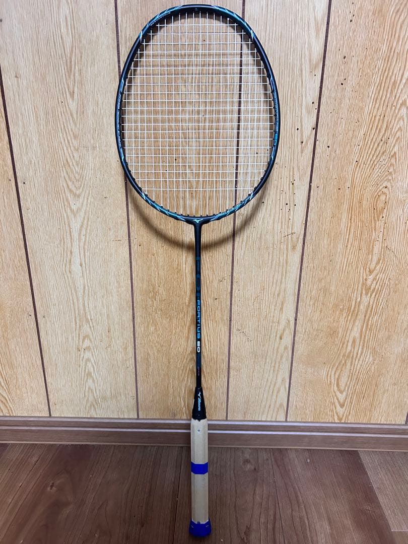Mizuno FORTIS 60 バドミントンラケット　ミズノラケット