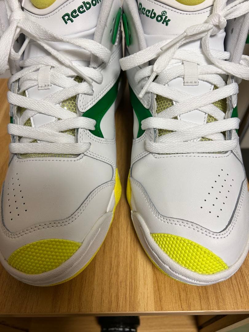 最終値下げ　未使用Reebok コートヴィクトリーポンプ　26.5センチ