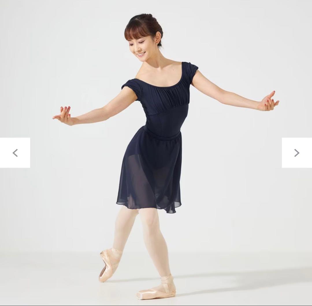 新品未使用　チャコット　パフスリーブレオタード