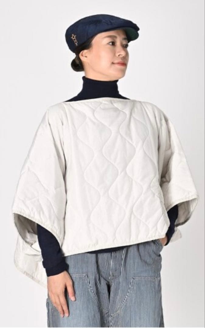 ４５Ｒナイロンリップのキルトポンチョ