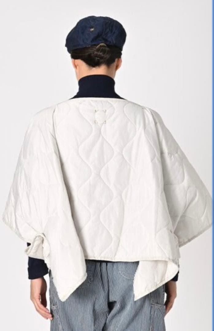 ４５Ｒナイロンリップのキルトポンチョ