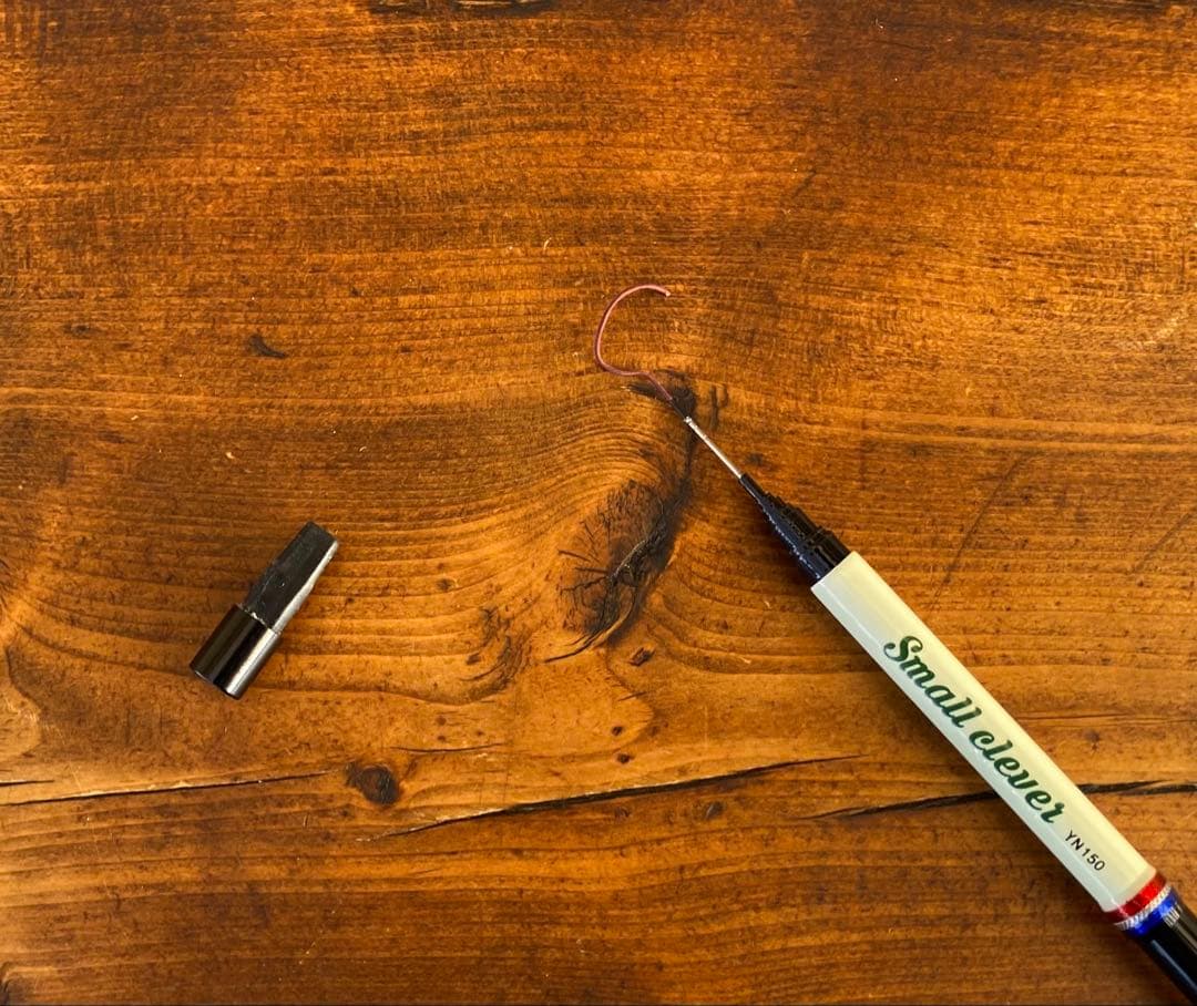 小物釣り竿　タナゴ竿　150cm ウッドグリップ　振り出し竿　ブラック×ホワイト