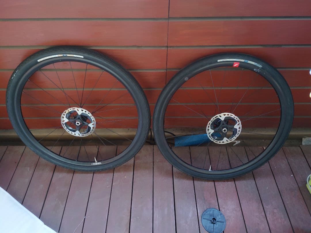 【ホイール】：フルクラム650b レーシング700DB