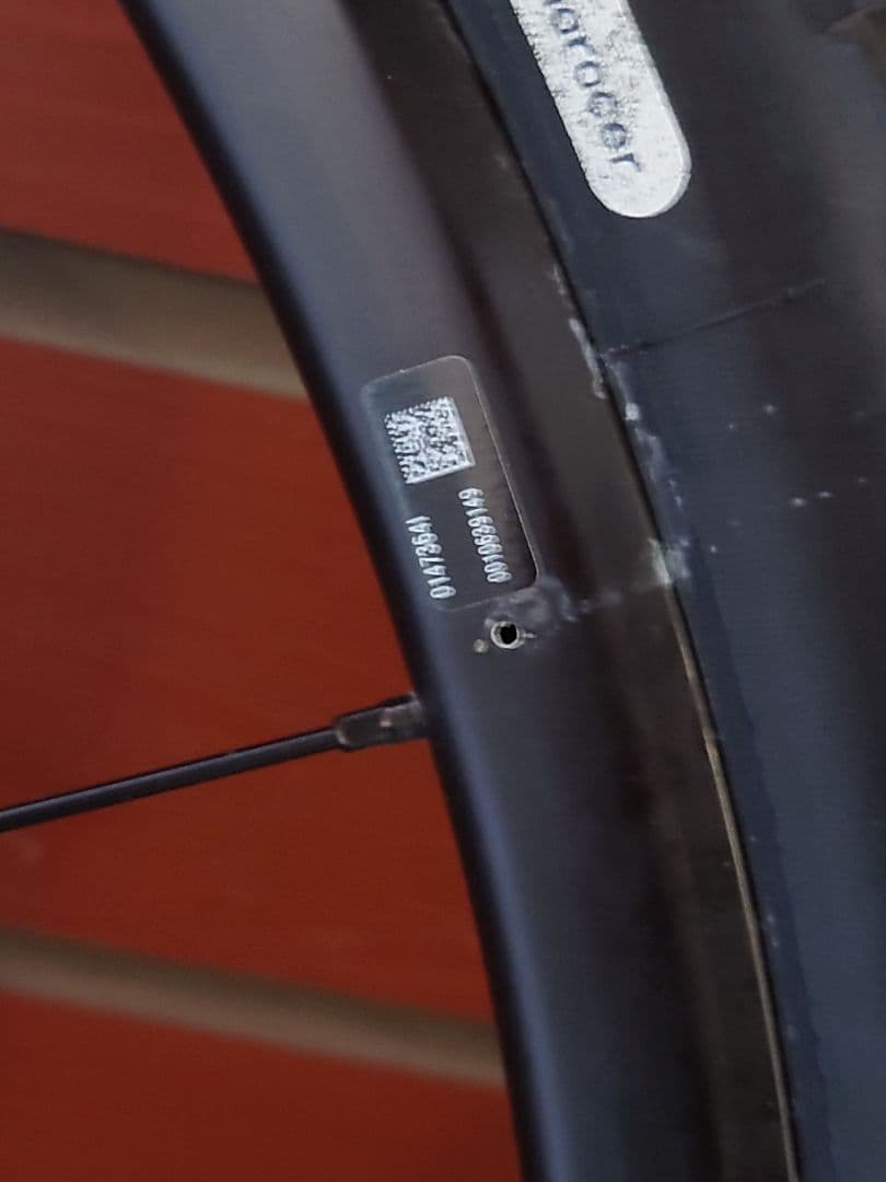 【ホイール】：フルクラム650b レーシング700DB