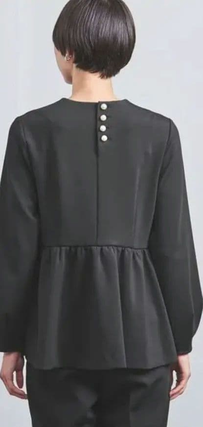 ユナイテッドアローズ SPONGY バックパールペプラムブラウス ブラック 38