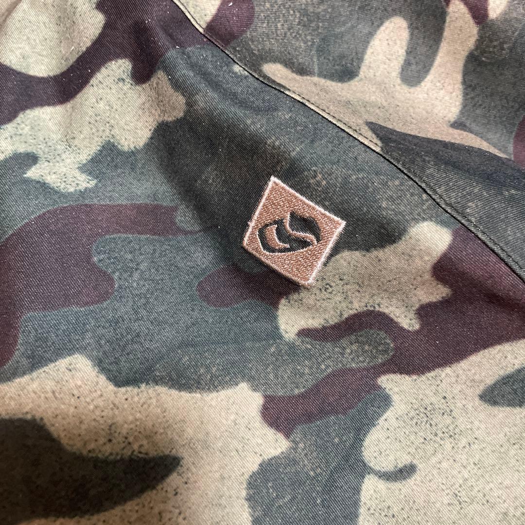 ボンファイア　迷彩 スノーボードウェア 男性用