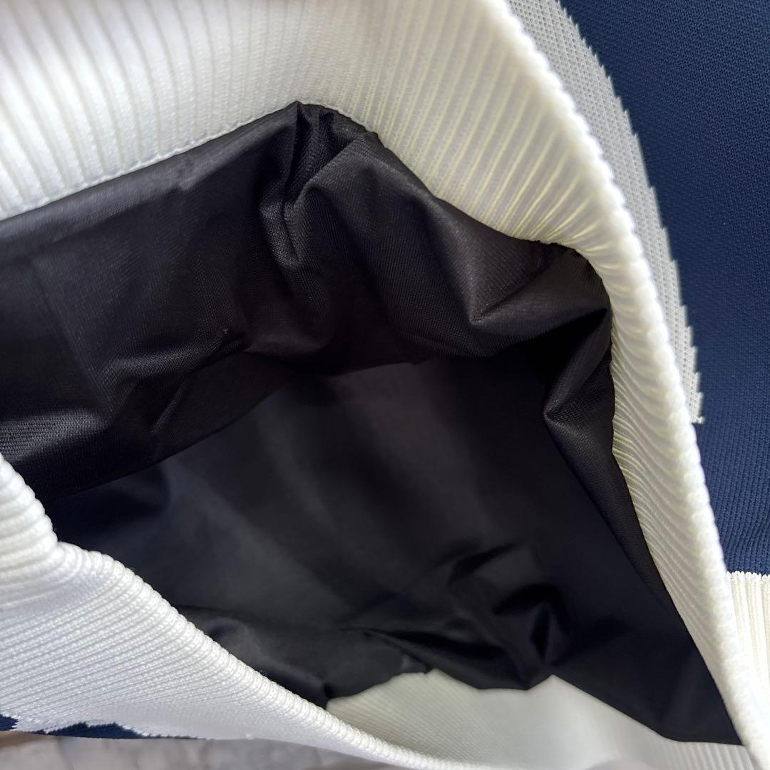 V12 防風ニット　裏地付き　2025秋冬モデル　サイズM