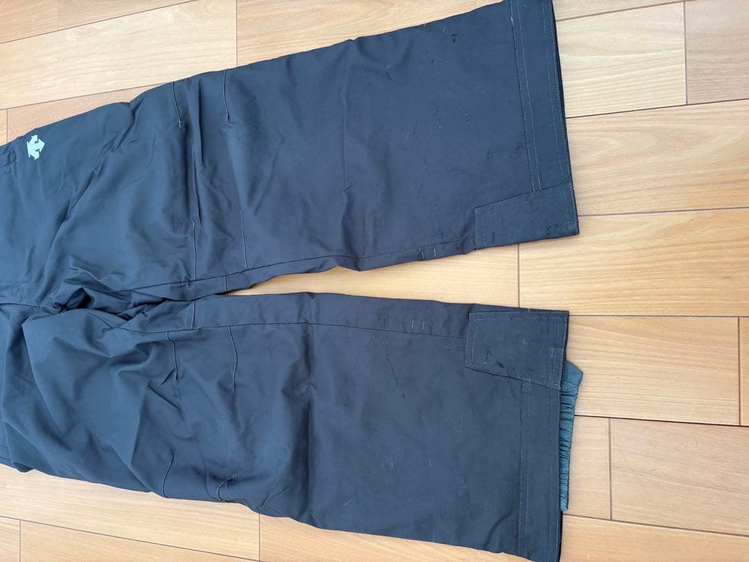 DESCENTE デサント ジュニアスキーウェア 上下 160サイズ（調整可）