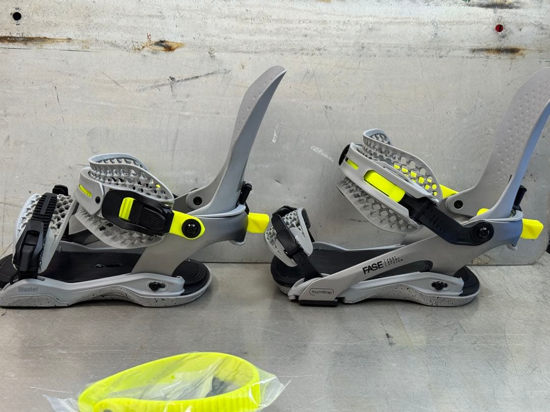 一度着用 M/L 25-26 バタレオン フェイズ バインディング