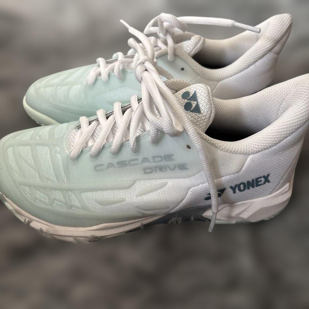 ヨネックスバドミントンシューズカスケードドライブ23.5