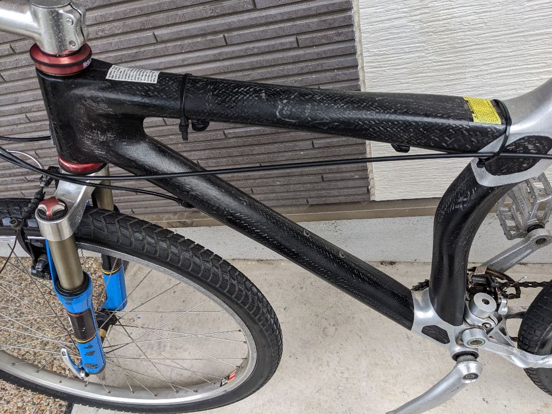 GT マウンテンバイク (カーボンフレーム)