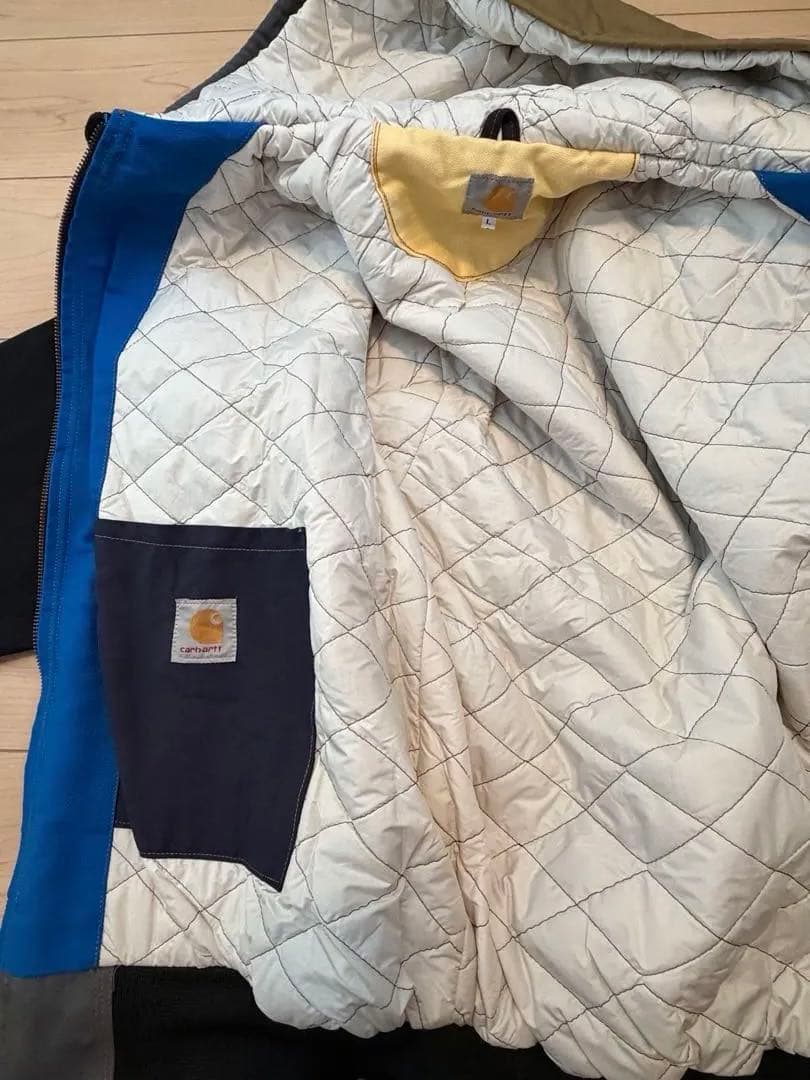 Carhartt リメイクジャケット