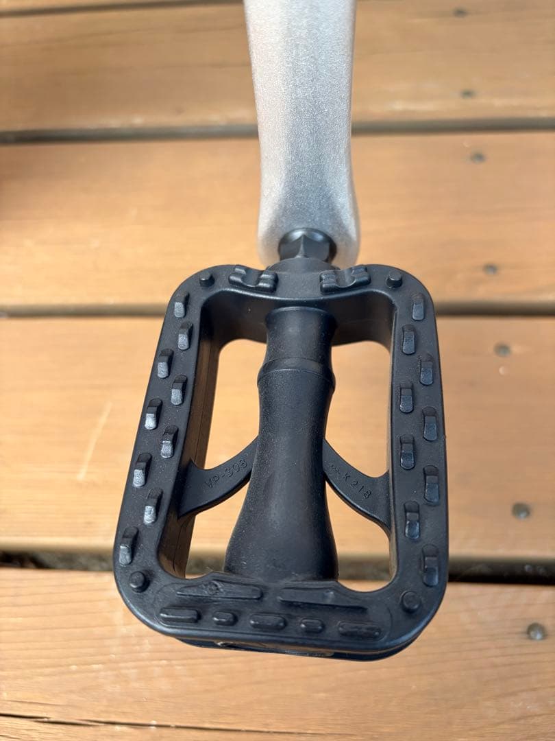 RENAULT ルノー　ライト８　新品未使用　ホワイト