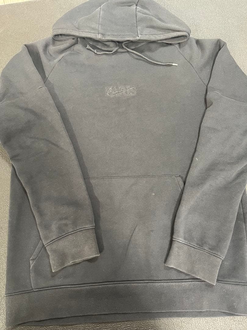 パリ・サンジェルマン　ニットパーカー