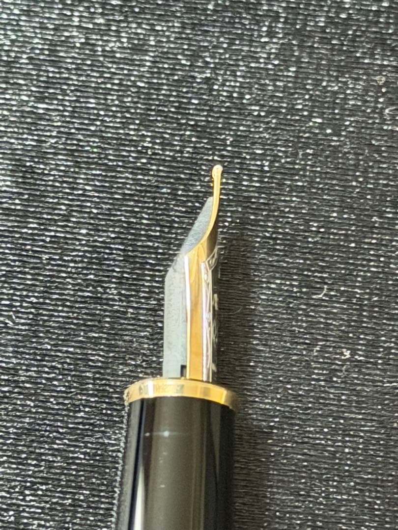 新品未使用　144 バイカラー　14金　ゴールド　モンブラン　万年筆　F 吸入器