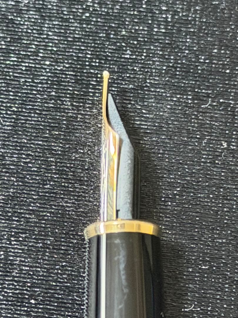 新品未使用　144 バイカラー　14金　ゴールド　モンブラン　万年筆　F 吸入器