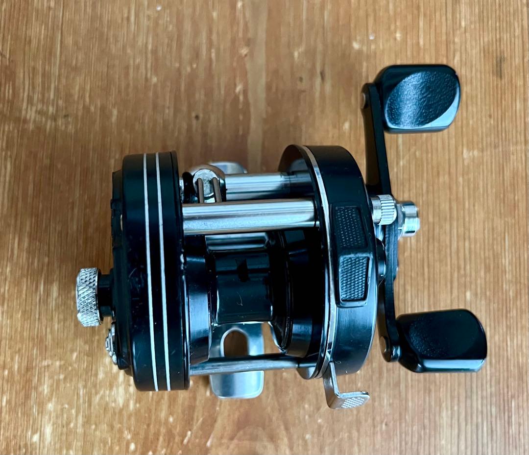 お見逃しなく！　オールド　ダイワ　ミリオネア　GS-1000C ベイトリール