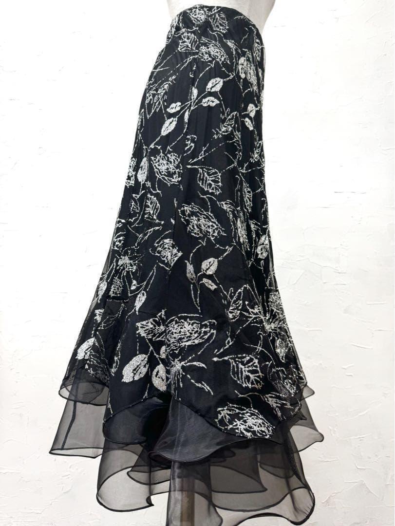 【花柄ラメ】社交ダンス用裾オーガンジー 　ロングフレアスカート黒シルバーｄ026