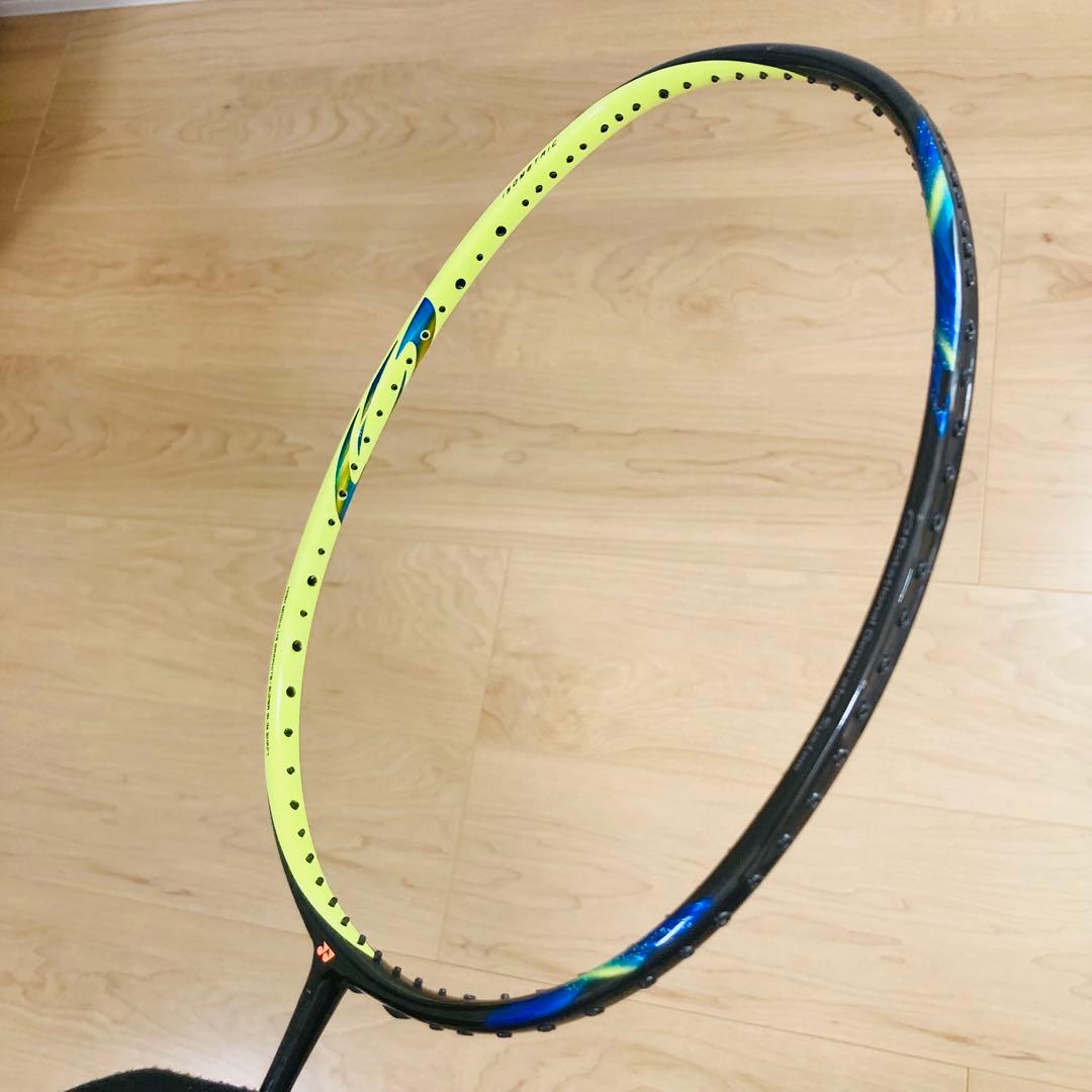 【匿名配送】★超美品★ASTOROX77 YONEX 4u G5 廃盤カラー