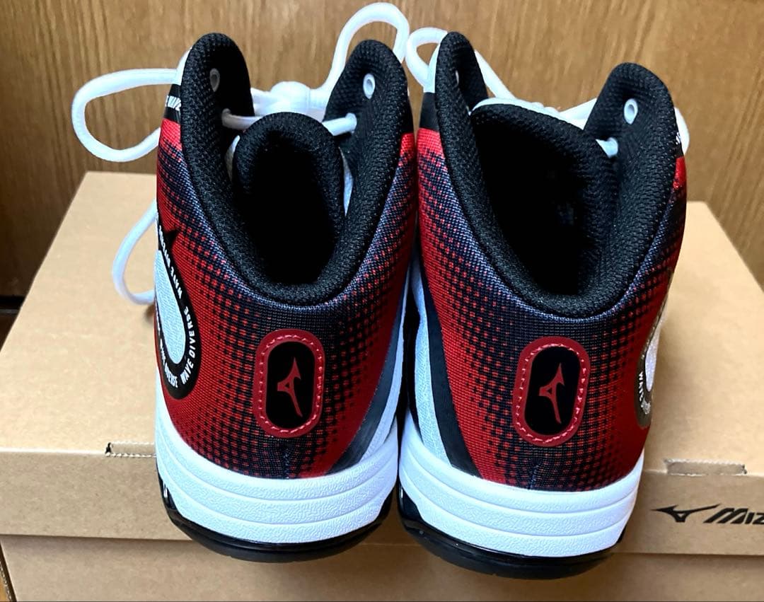 超美品❣️MIZUNO WAVE DIVERSE／24.0