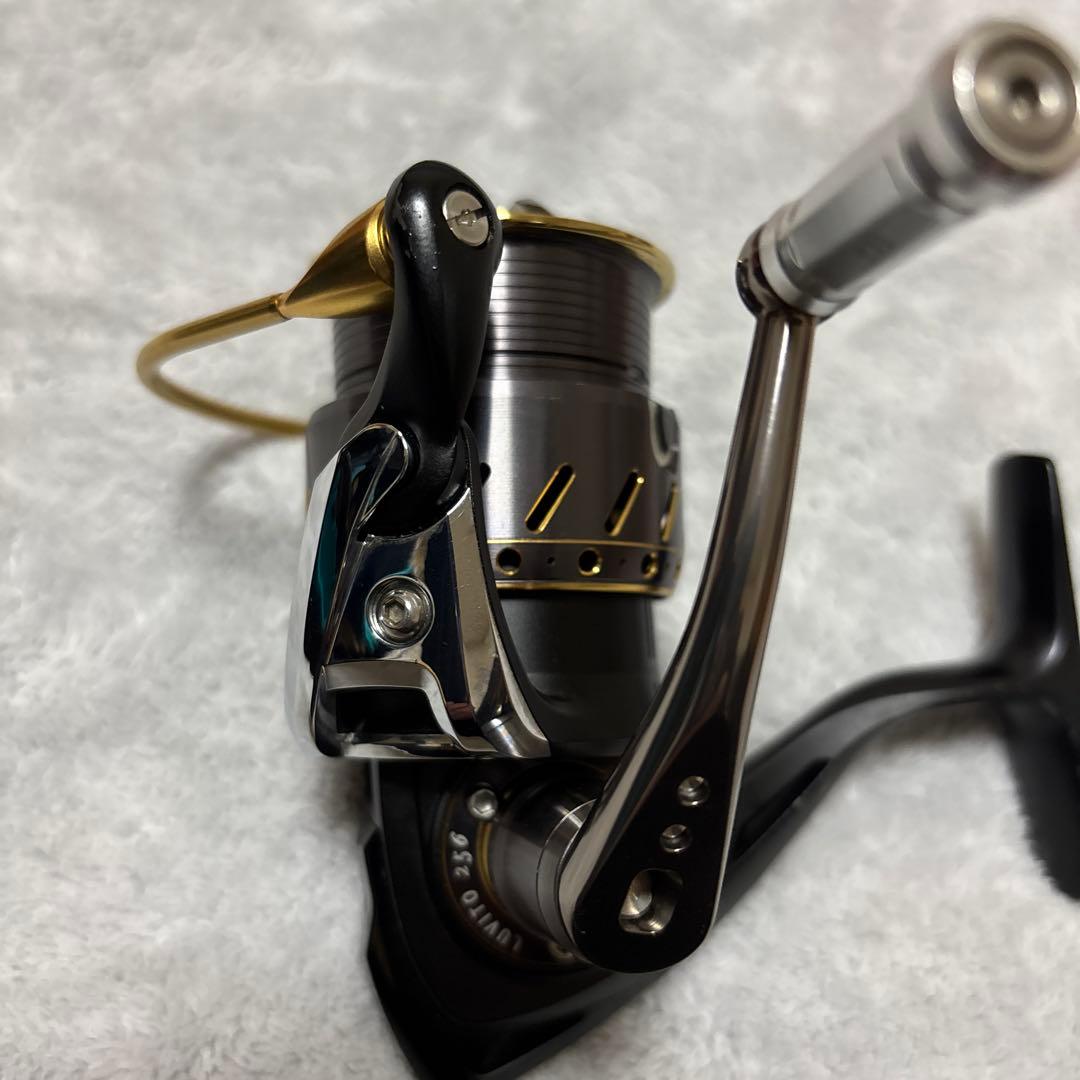 メガバス　スピニングリール　ラビット256