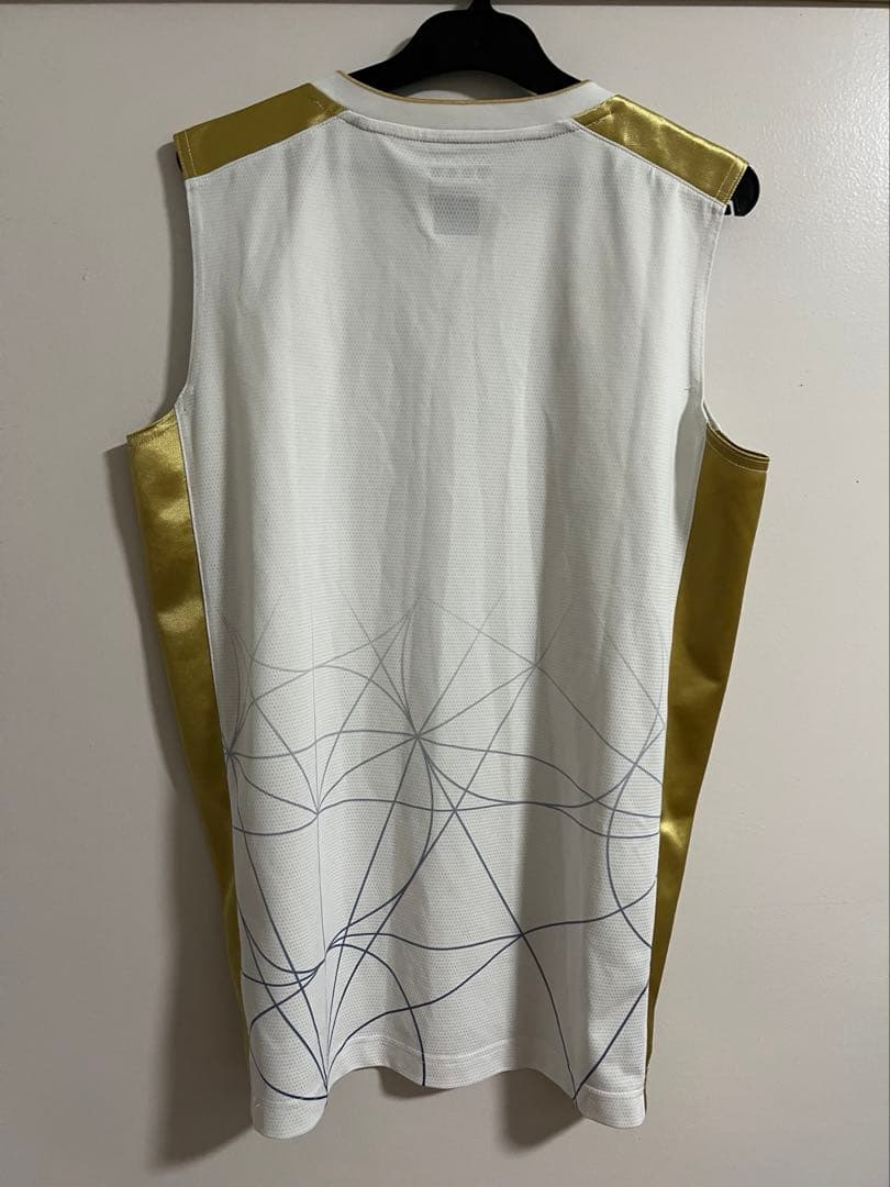 YONEX ユニフォーム　ウェア　リンダン　ノースリーブシャツ 限定モデル　美品