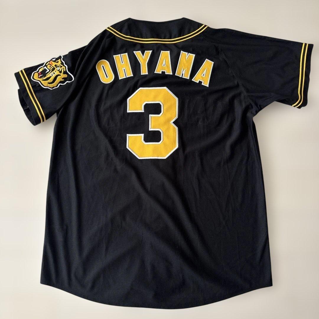 阪神タイガース　レプリカユニフォームＬ（美品）＆応援タオル（未開封）