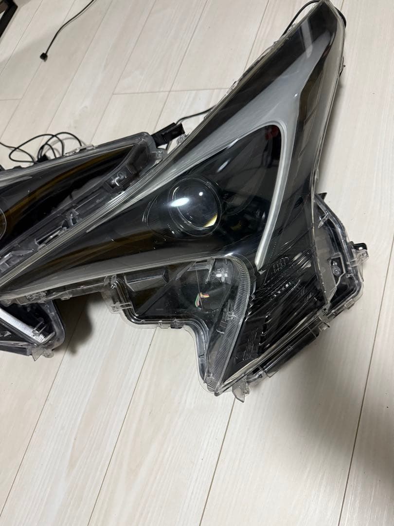 「訳あり品」50プリウス　加工ヘッドライト