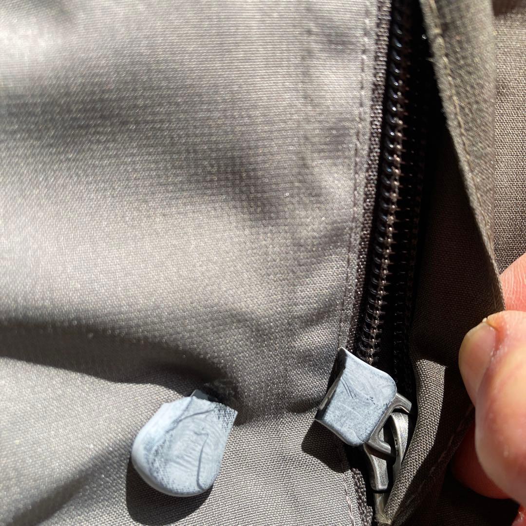 patagonia 子ども用スキーウェアオリーブグリーンM（10）130