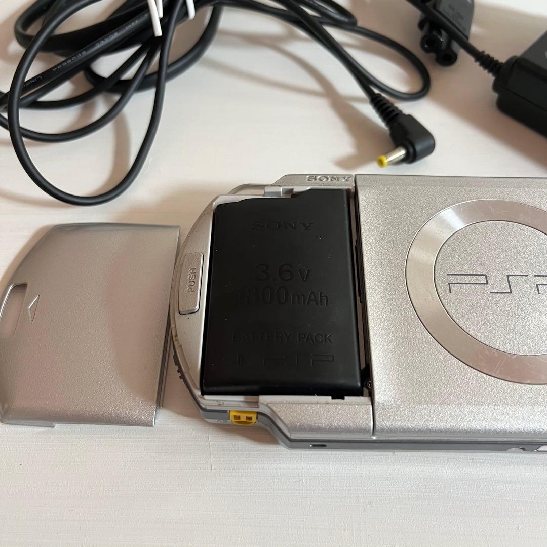 PSP本体 [シルバー] PSP-1000 ACアダプター付