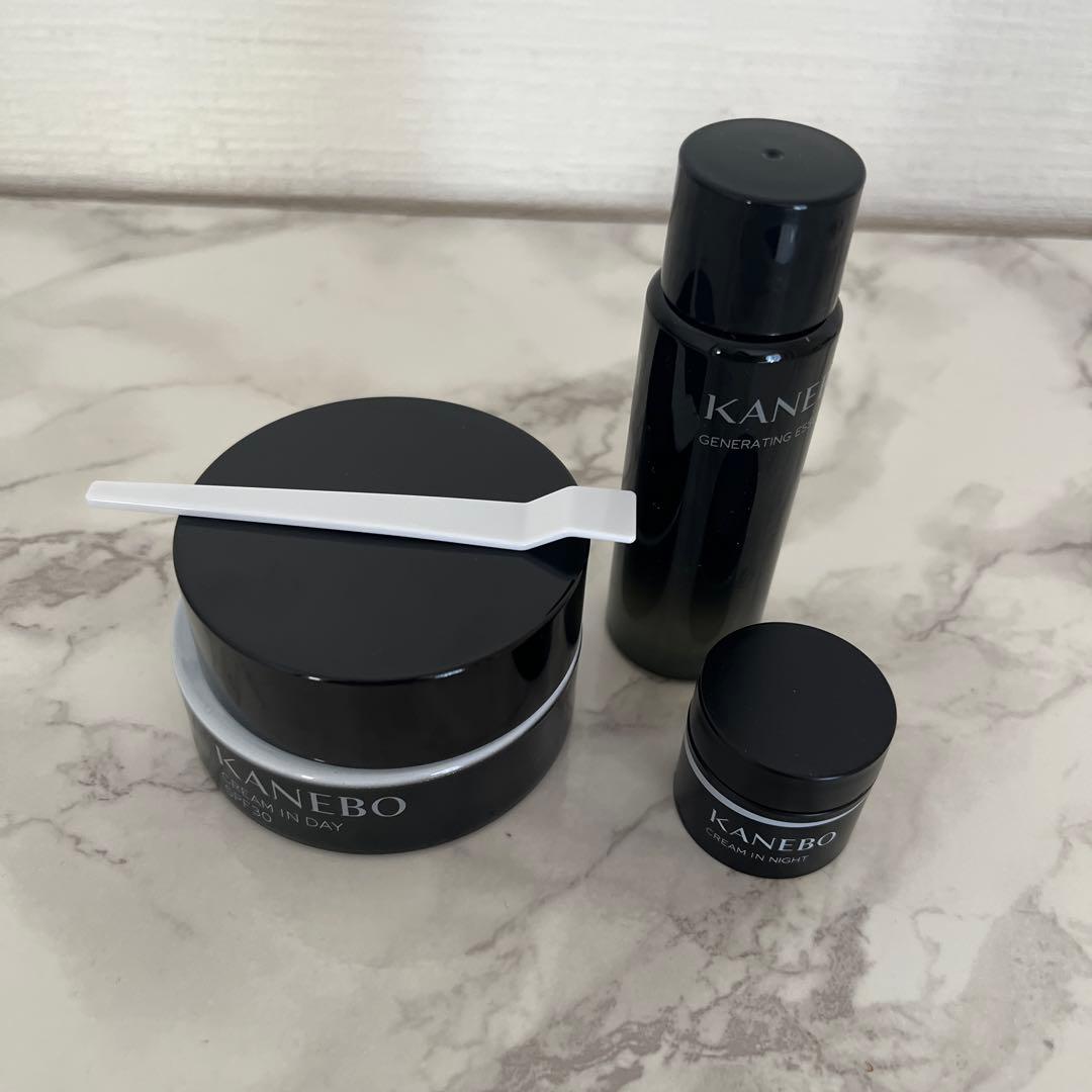 カネボウ　クリーム　イン　デイ　II 40g