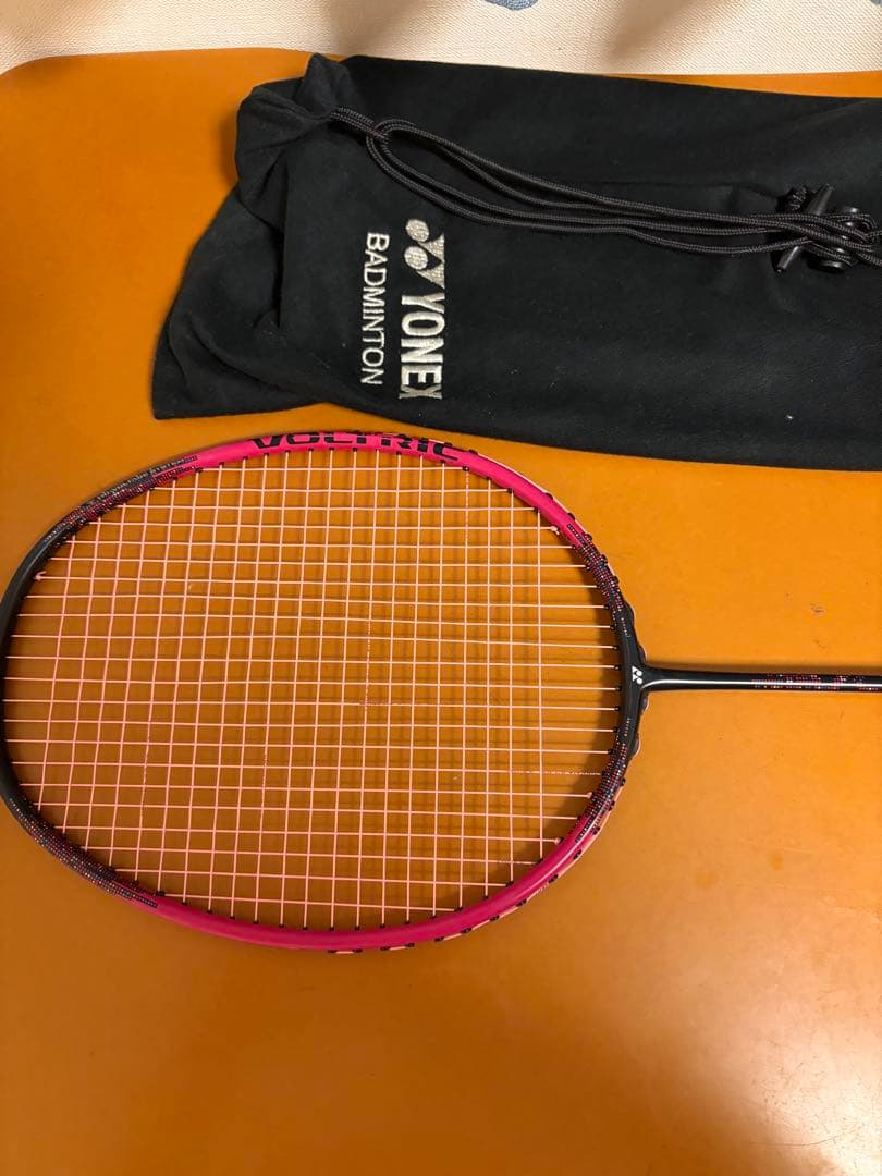 YONEX VOLTRIC 30 バドミントンラケット　ケース付き
