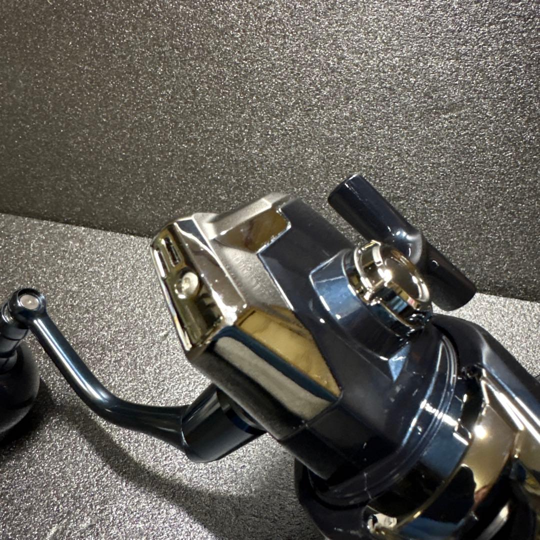 シマノ　24ストラディックSW 4000XG スピニングリール