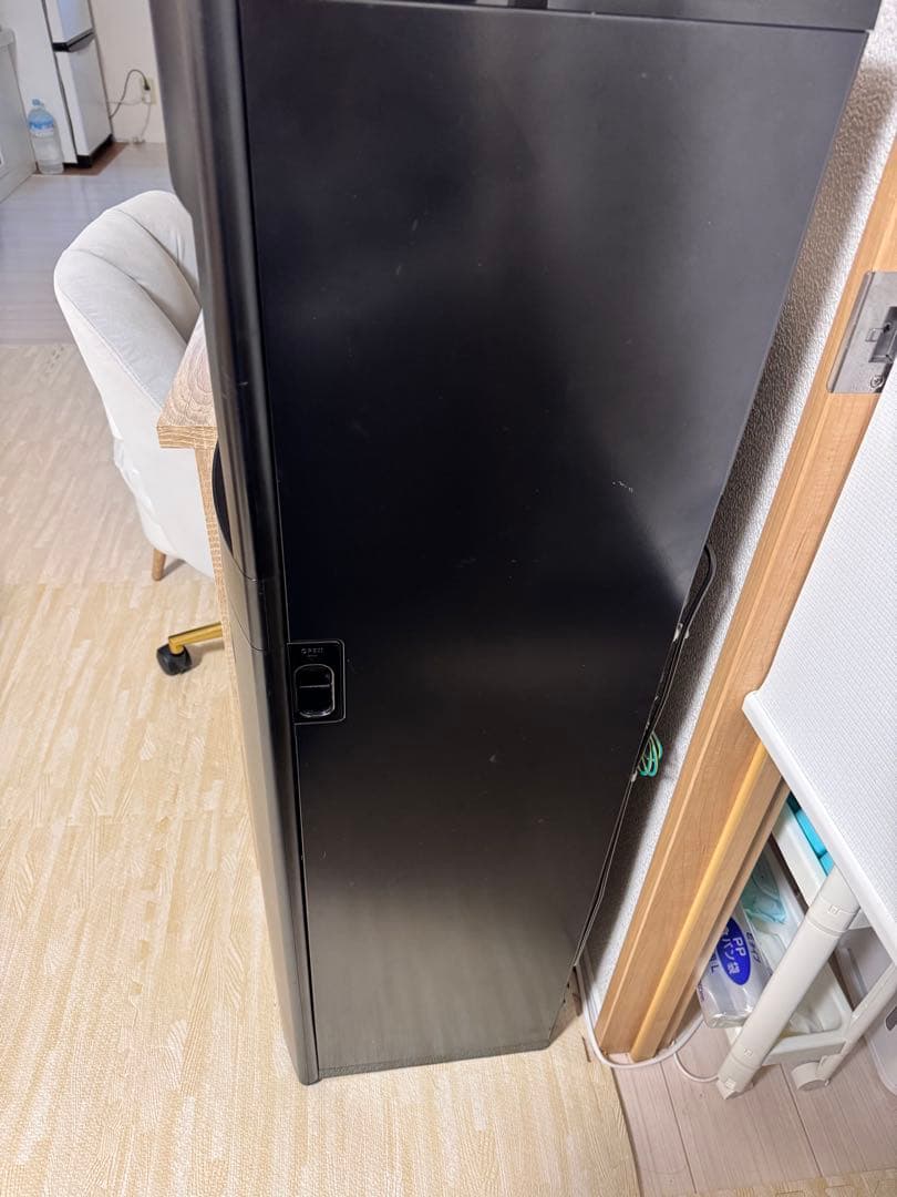 Precious Slat ブラック ウォーターサーバー