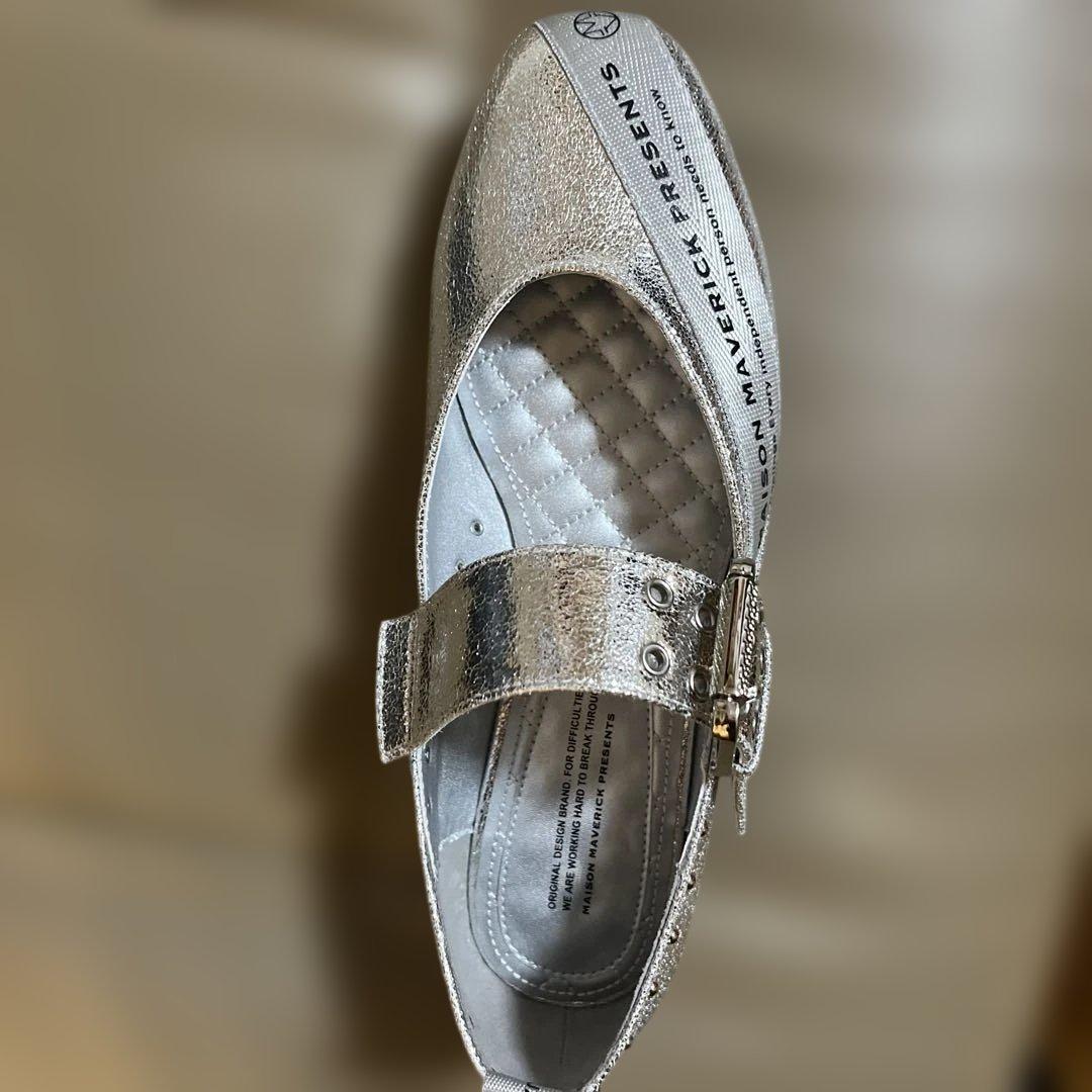 未使用メゾンマーベリックプレゼンツ　フラットシューズ　23.5cm