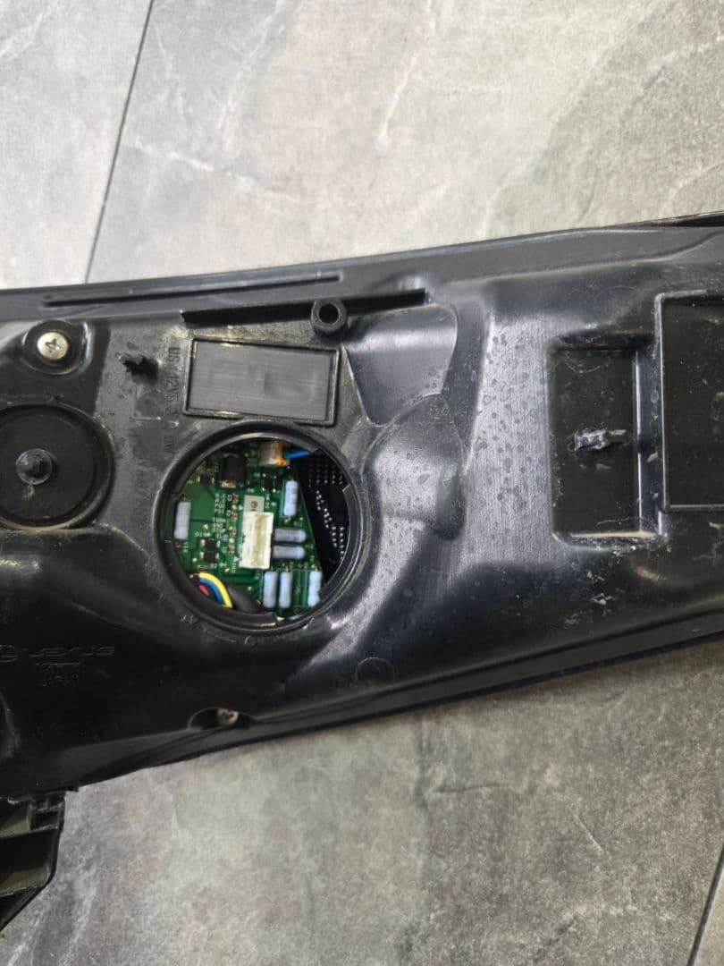 レクサス　RX450h　テールランプ