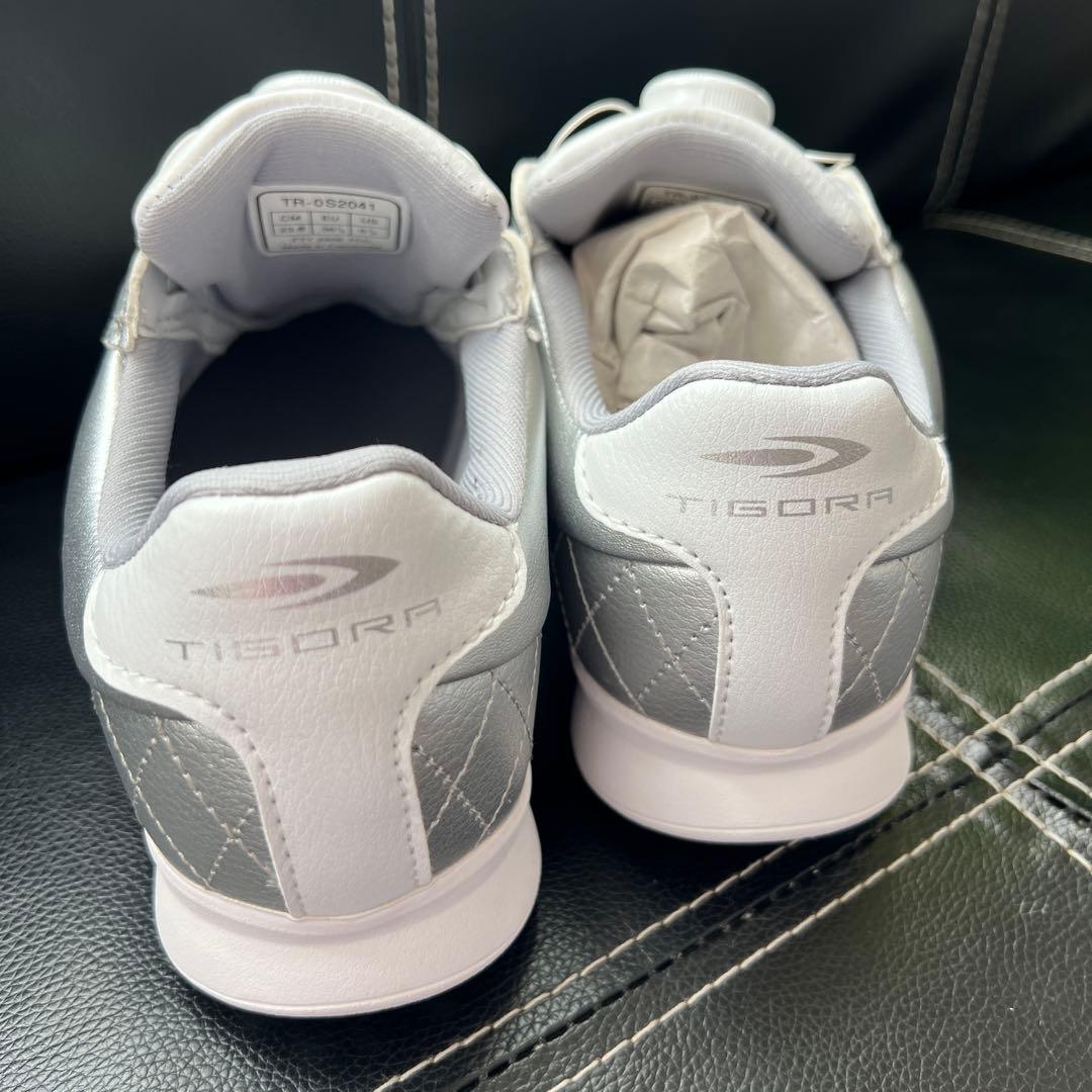 【新品未使用】TIGORA ゴルフシューズ 23.0cm