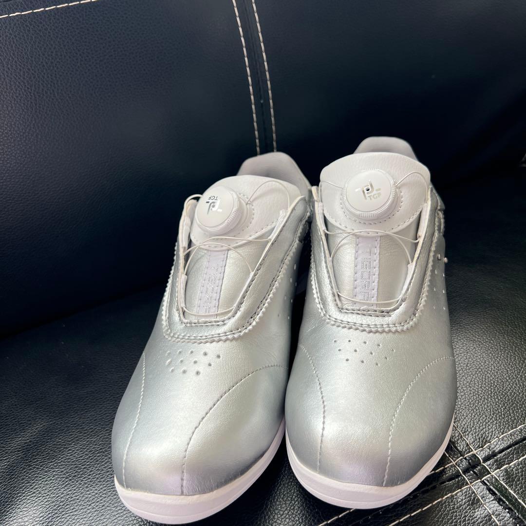 【新品未使用】TIGORA ゴルフシューズ 23.0cm