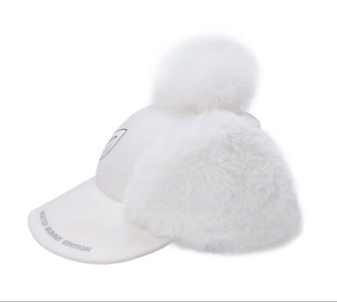 マスターバニー　ファー　耳当て付き　キャップ　ボンボン　白　ホワイト　レア　韓国